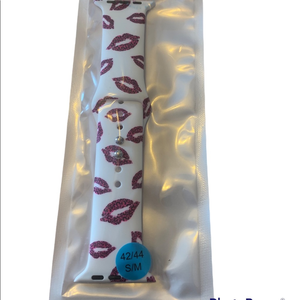 VALENTINES DAY!!!  Fancy Bands Silicone Band for Apple Watch.  New in package